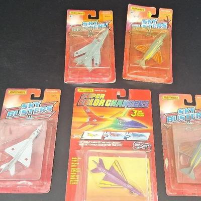 Matchbox Super Color Changers Military Aircraft - Sky Busters Military Diecast Aircrafts 