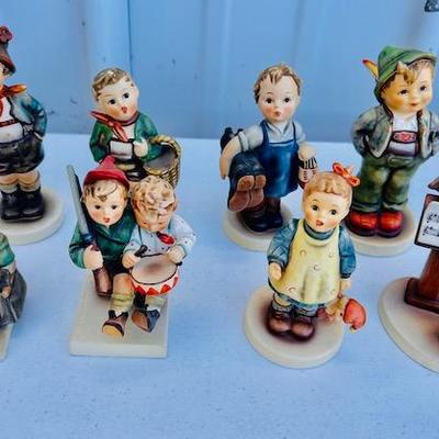 Lot of 8 Hummels
