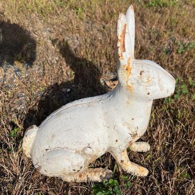 Cast Iron Garden Rabbit