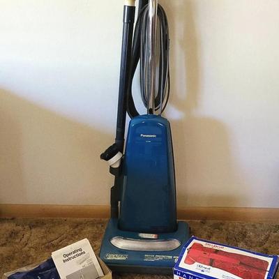 Panasonic Quickdraw Vacuum & More (LR)