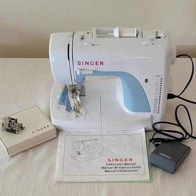 Singer Simple 3116 Sewing Machine (LR)
