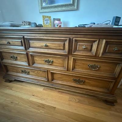 Dresser