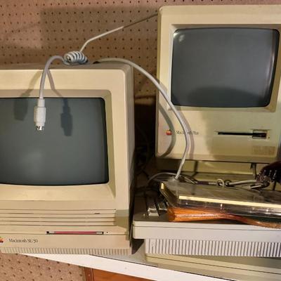 Vintage MAC Plus & MAC SE-30 (mouse & keyboards) & printer