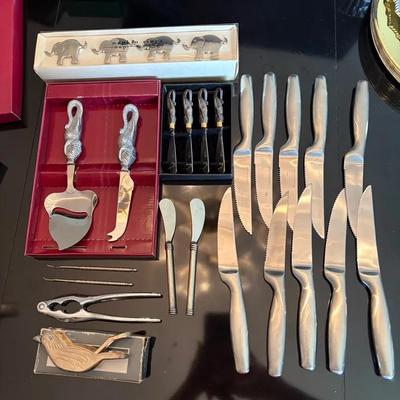 Arthur Court, Royal Silver, Gourmet Setting And More