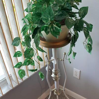 White And Gold-tone Plant Stand