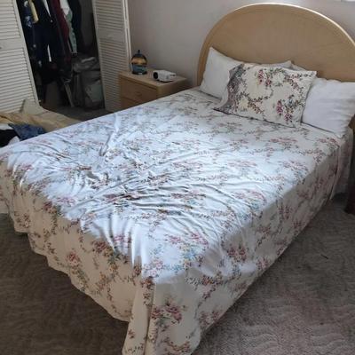 Postmodern Pencil Reed Queen Bedframe by Lea Furniture + Mattress, Box Spring & Sheets