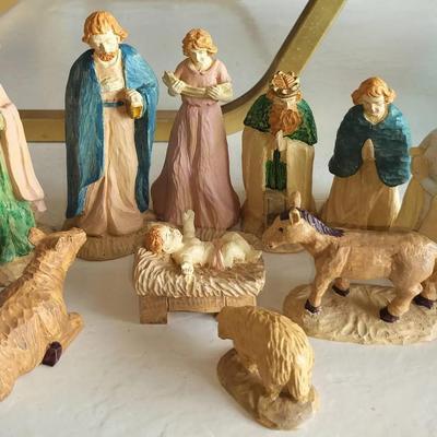 Enesco 12 Piece Nativity Set Vintage Christmas Decor