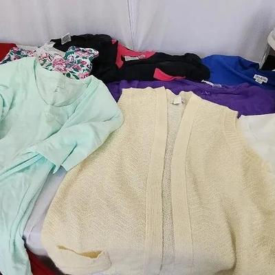 Ladies Vintage Clothing, Sears Clothing, Shoulder Pads & Brand New Shoes Size 11