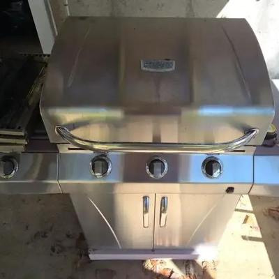 Charbroil Gas BBQ Grill 27x18 Cooktop