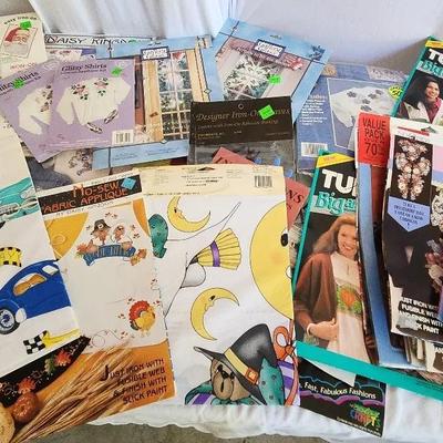 Huge Assortment Of Vintage Iron-On Patches! Window Patterns, Iron Transfers