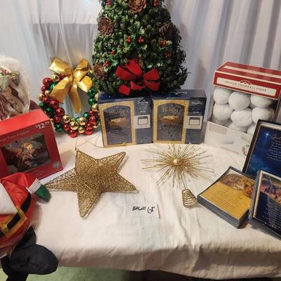 Christmas Cards, Sparkly Ornaments & Tree Topper
