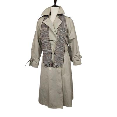 Lot #B75 - VTG New London Fog Tan Women's Trench Coat with a Scarf Size 8 Petite