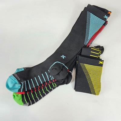 Lot #B140 - 6 Pack Extreme Fit Unisex Copper-Infused Knee High Compression Socks - New, Opened
