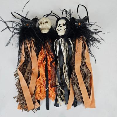 A Lot #B4 - Halloween Tassel Ornaments
