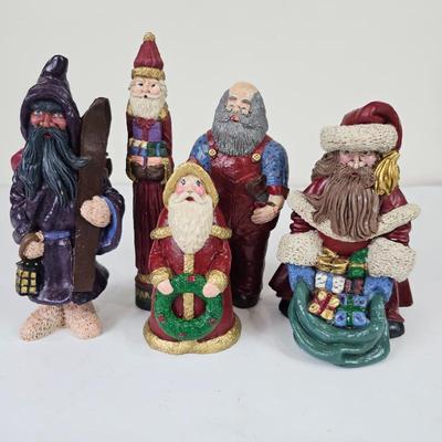J Lot #B40 - Variety of Vintage Santa Figurines