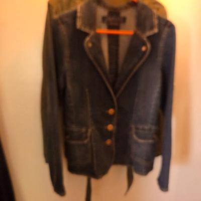 Sale Photo Thumbnail #17: Demin jackets