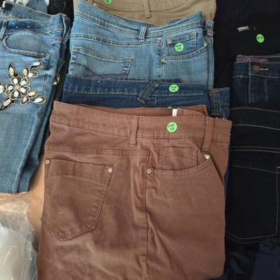 Sale Photo Thumbnail #31: Jeans