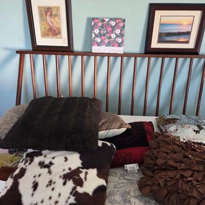Sale Photo Thumbnail #149: Mid century queen bed