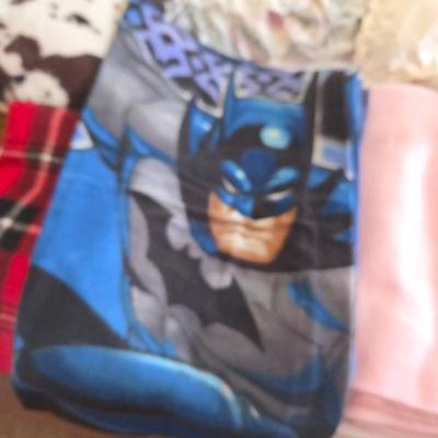 Sale Photo Thumbnail #27: Batman blanket 