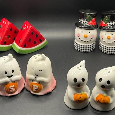 (4) Sets of Salt & Pepper Shakers incl. Halloween Ghosts