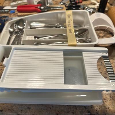 Sale Photo Thumbnail #177: mandoline