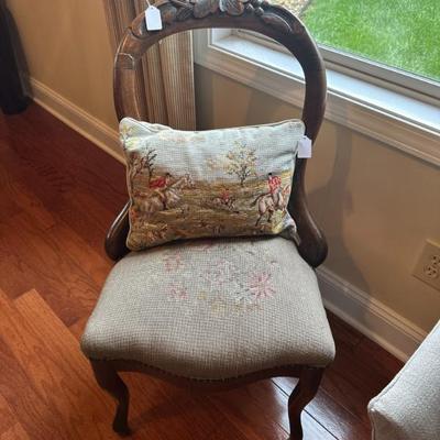 Sale Photo Thumbnail #11: Lovely carved chair