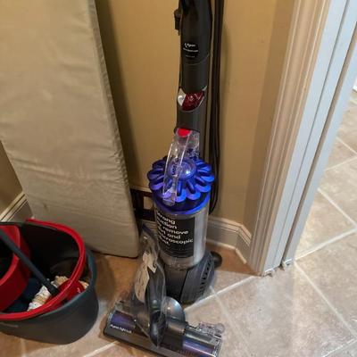 Sale Photo Thumbnail #23: Dyson