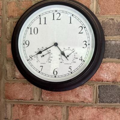 Sale Photo Thumbnail #66: Outdoor clock