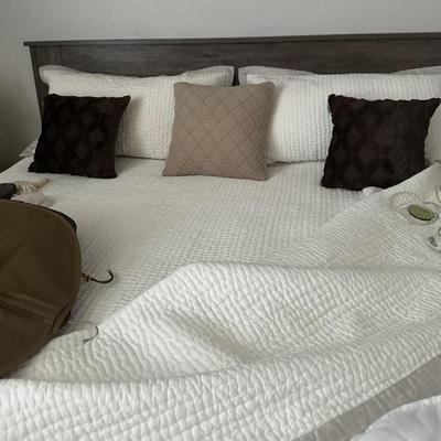 Sale Photo Thumbnail #121: Headboard has the weathered look