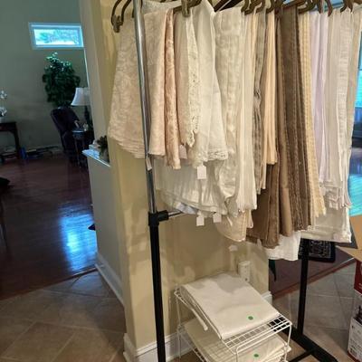Sale Photo Thumbnail #207: Beautiful table cloths