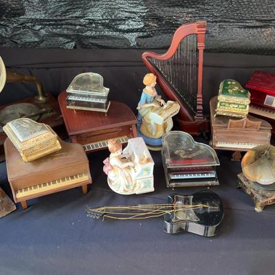 Music Box Figurine Collection #1 – Pianos, Guitar, Harp & More