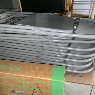 Set Of 8 Folding Chairs 