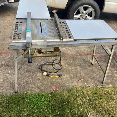 Makita 2708 Table Saw With Table 