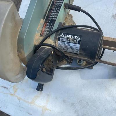DELTA MODEL NO. 36-220 TYPE IT 10" COMPOUND MITER SAW USE ONLY SAW BLADES