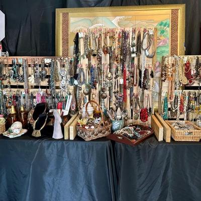 Sale Photo Thumbnail #357