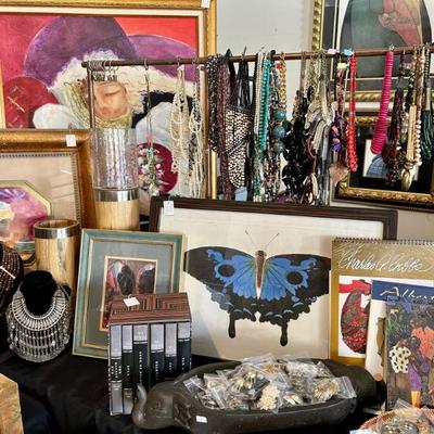 Sale Photo Thumbnail #361