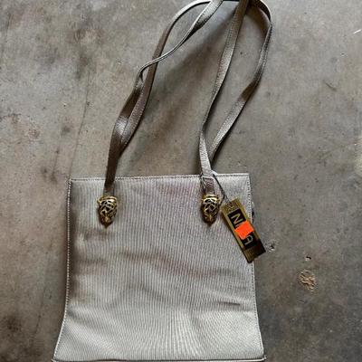 Sale Photo Thumbnail #188
