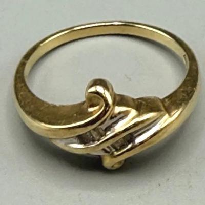 10k Gold Ring With Diamond Accents 