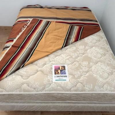 Sealy Posturepedic Mattress Set & Bedframe