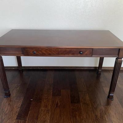Nice Desk