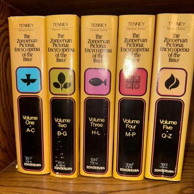 Pictorial Encyclopedia Of The Bible 1-5