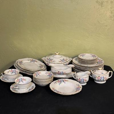 Heinrich & Co. Vintage Blossom Dinnerware 