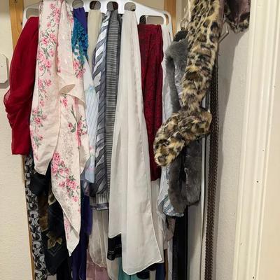 Women’s Accessories