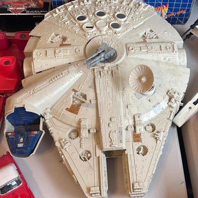 Millenium Falcon  