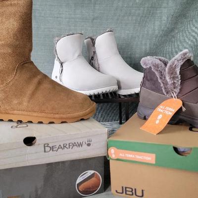 New Women's Waterproof Lined Boots Sizes 9.5 And 10