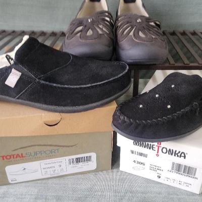 Women's New Mules And Slides Size 9