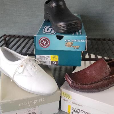 Women's Size 8 Shoes Featuring Naturalizer And Easy Spirit