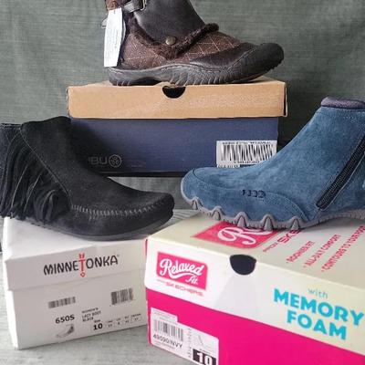 Women's Size 10 Boots New In Box
