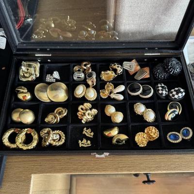 Sale Photo Thumbnail #17