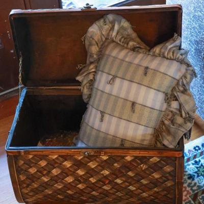 Sale Photo Thumbnail #140